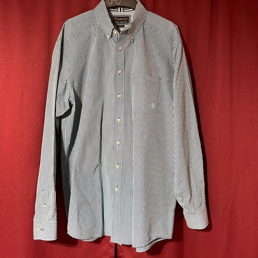 Men’s Ariat XLT button up with under arm vent